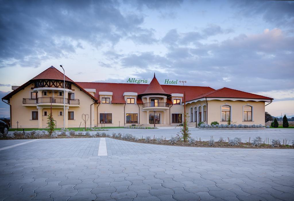 Allegria Hotel Alba Iulia Exterior photo