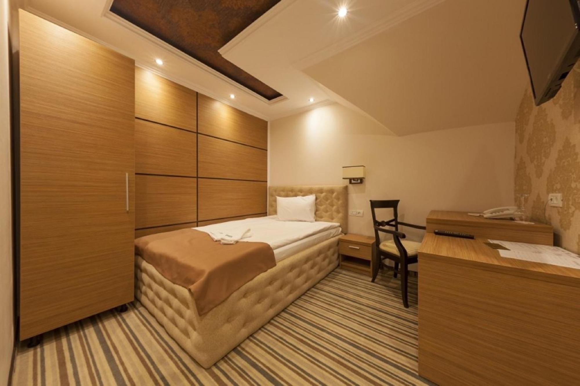 Allegria Hotel Alba Iulia Room photo