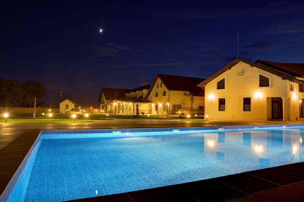 Allegria Hotel Alba Iulia Exterior photo