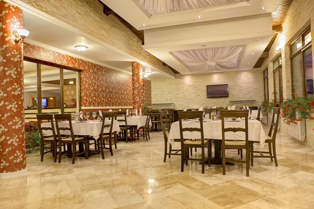 Allegria Hotel Alba Iulia Exterior photo