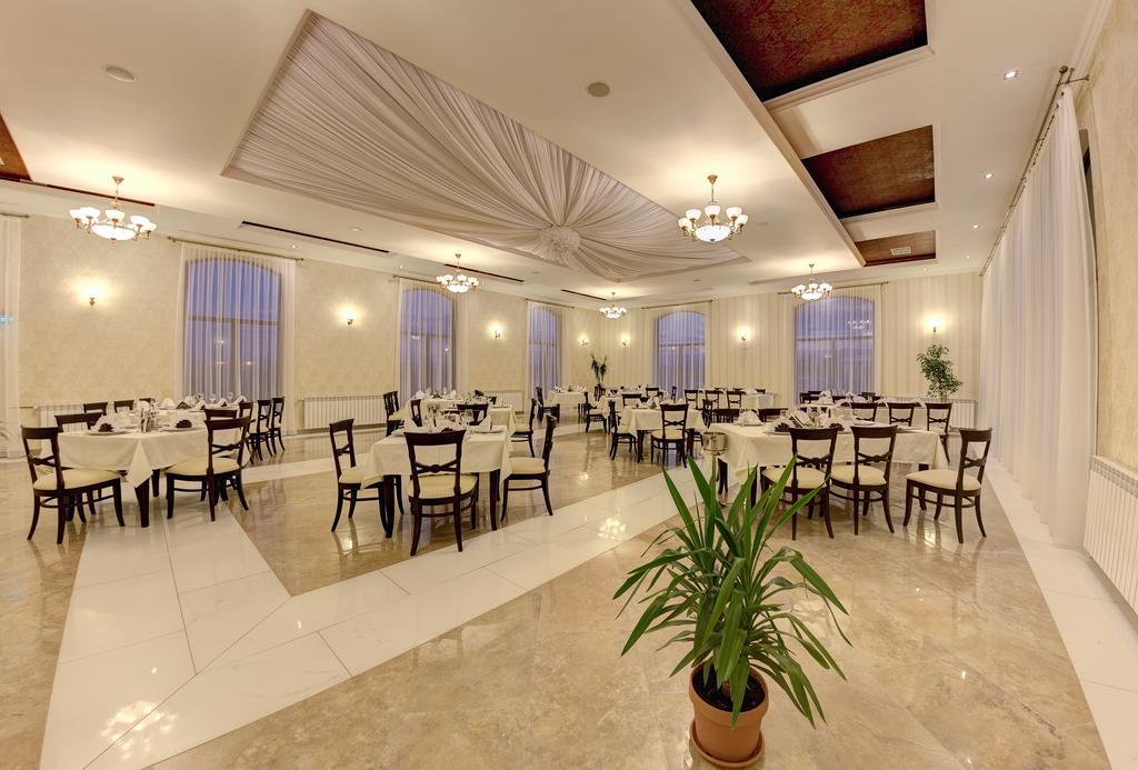Allegria Hotel Alba Iulia Exterior photo