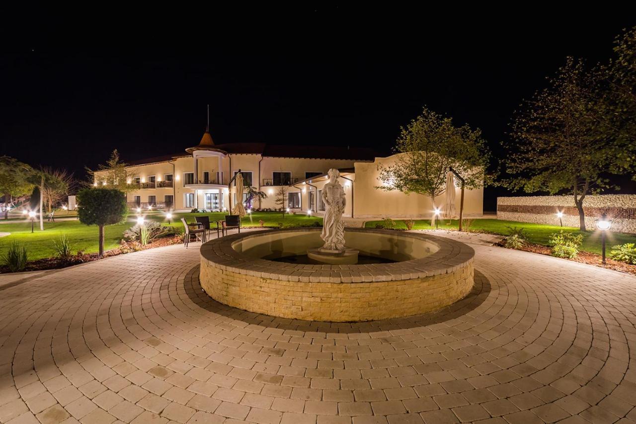 Allegria Hotel Alba Iulia Exterior photo